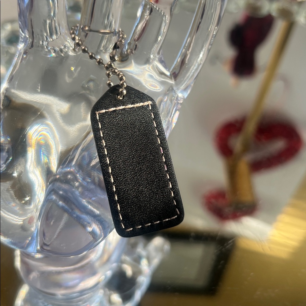 Coach Black Leather Tag Keychain or tag bag - Picture 4 of 4